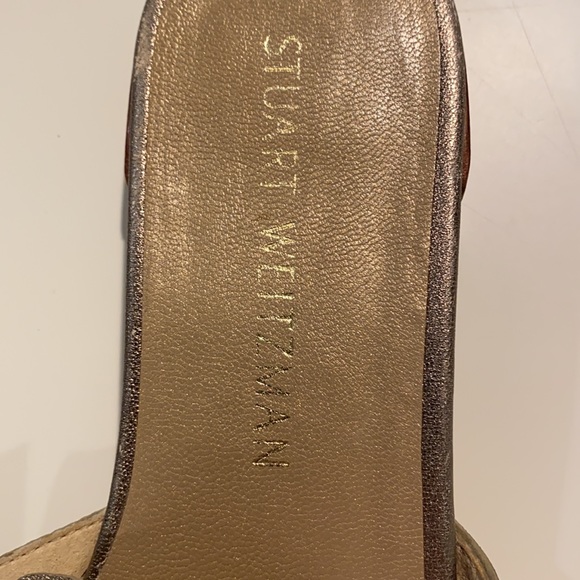Stuart Weitzman Gold slides 6.5 - Picture 2 of 8
